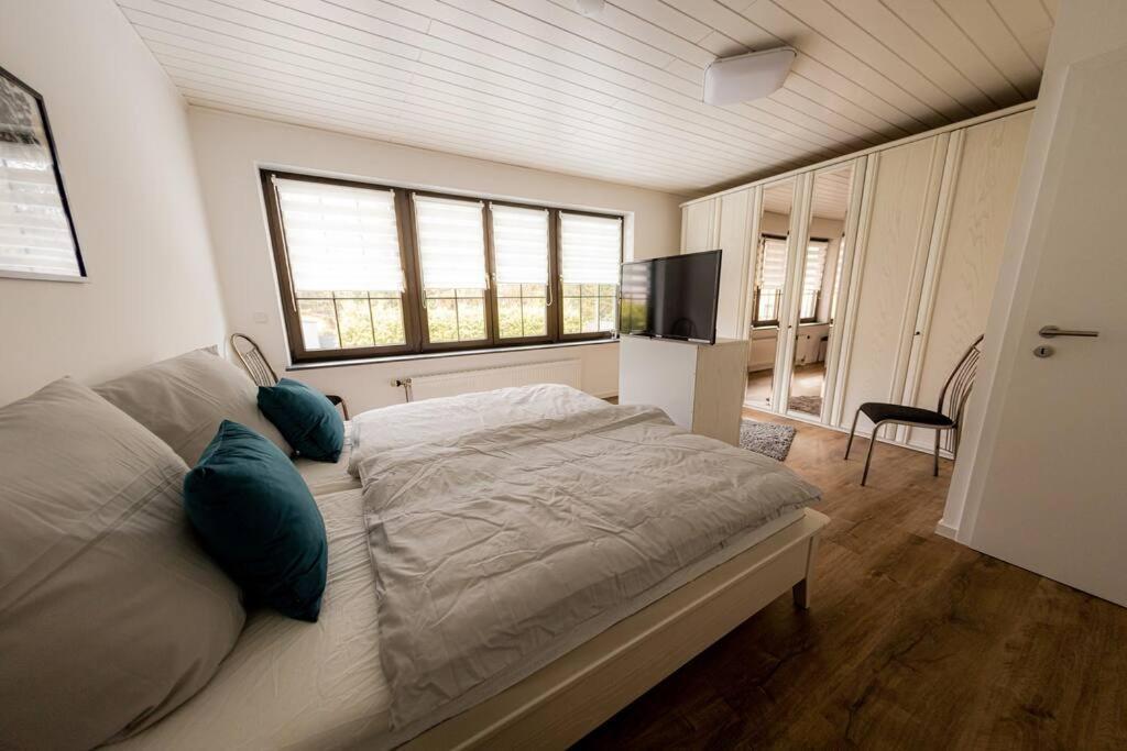 Wohnung Hirschhoehe Im Taunus Neu-Anspach Eksteriør billede