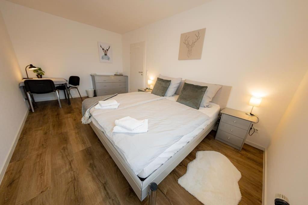 Wohnung Hirschhoehe Im Taunus Neu-Anspach Eksteriør billede