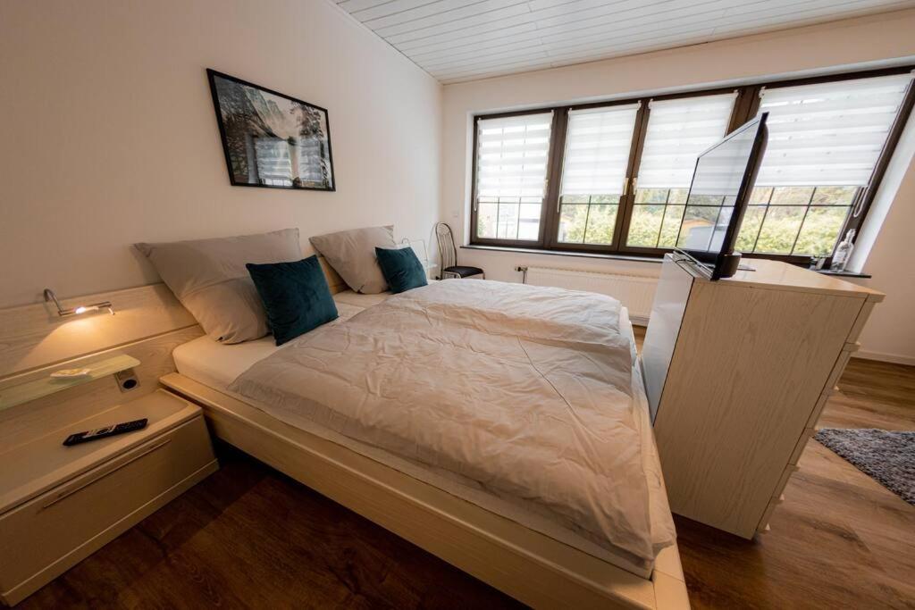 Wohnung Hirschhoehe Im Taunus Neu-Anspach Eksteriør billede